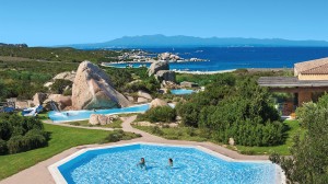 resort-valle-erica-thalasso-piscina-sardegna-mare