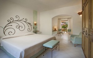 resort-cala-di-falco-family-suite-cannigione